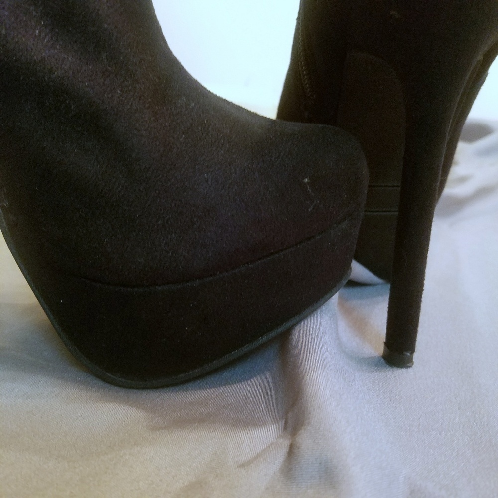 Platform Boots - Picture 3 of 4